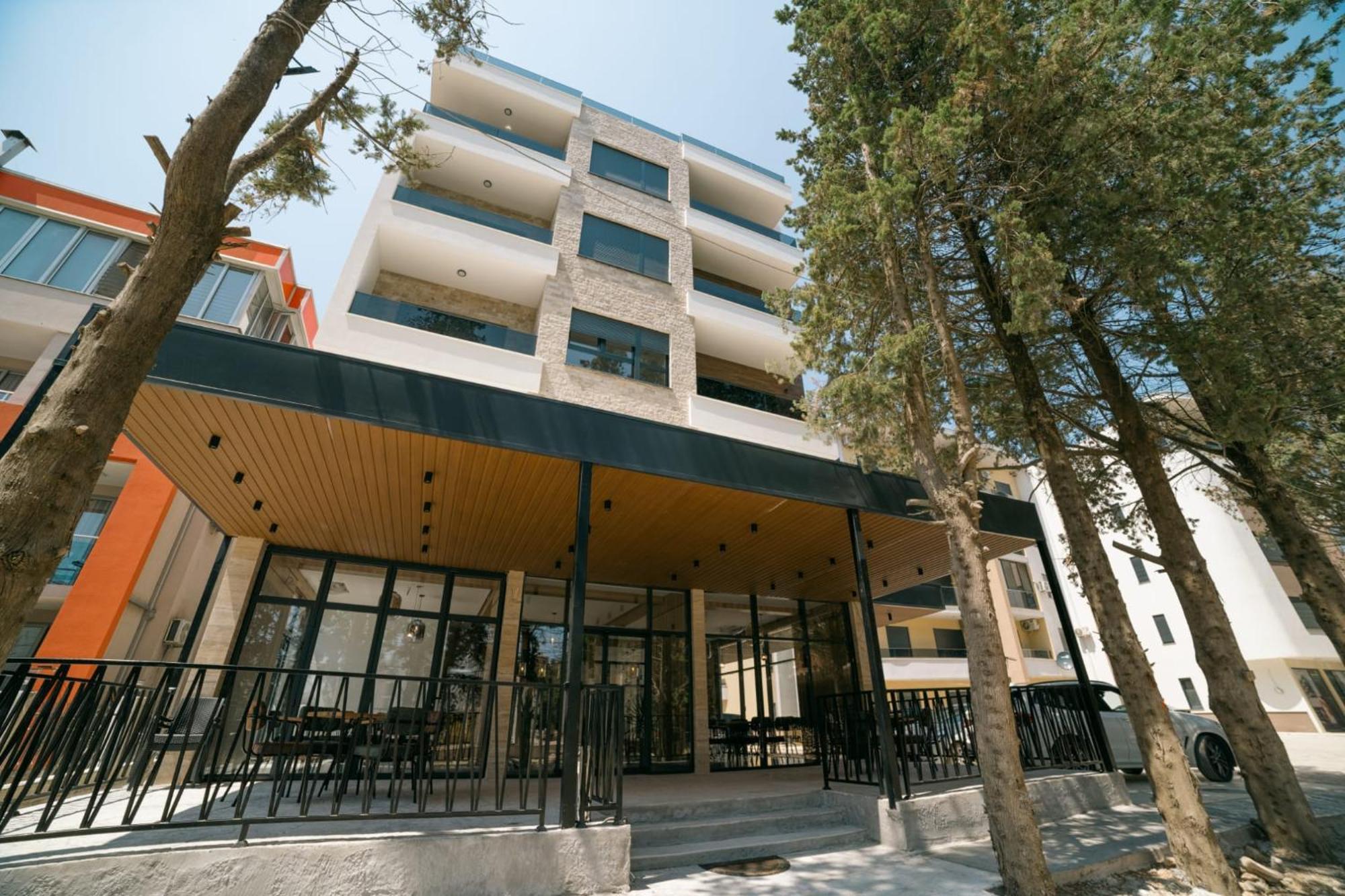 Akar Hotel Ulcinj Buitenkant foto